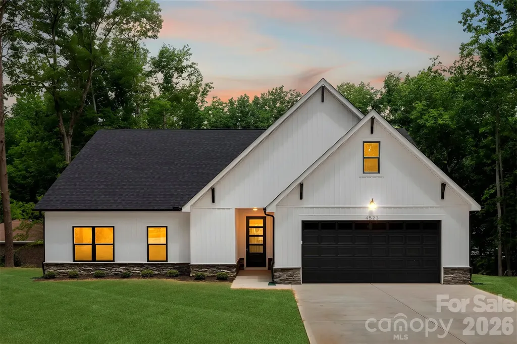 4523 Binwhe Lane Gastonia NC 28052