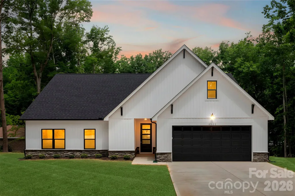 4523 Binwhe Lane Gastonia NC 28052