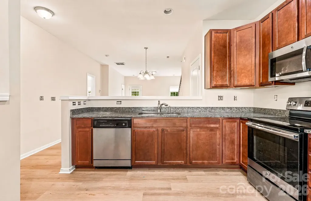 10308 Cloyne Court Charlotte NC 28213