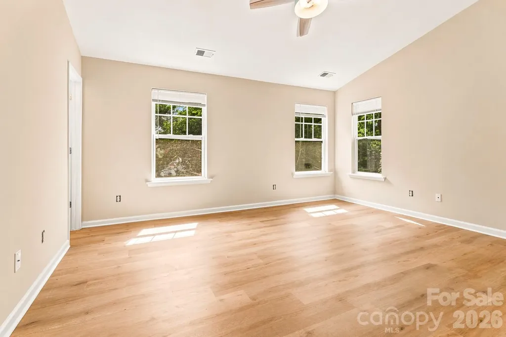10308 Cloyne Court Charlotte NC 28213