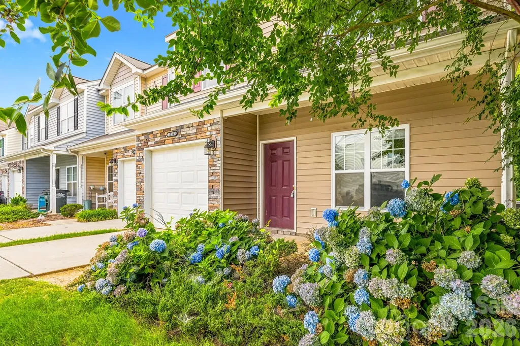 10308 Cloyne Court Charlotte NC 28213