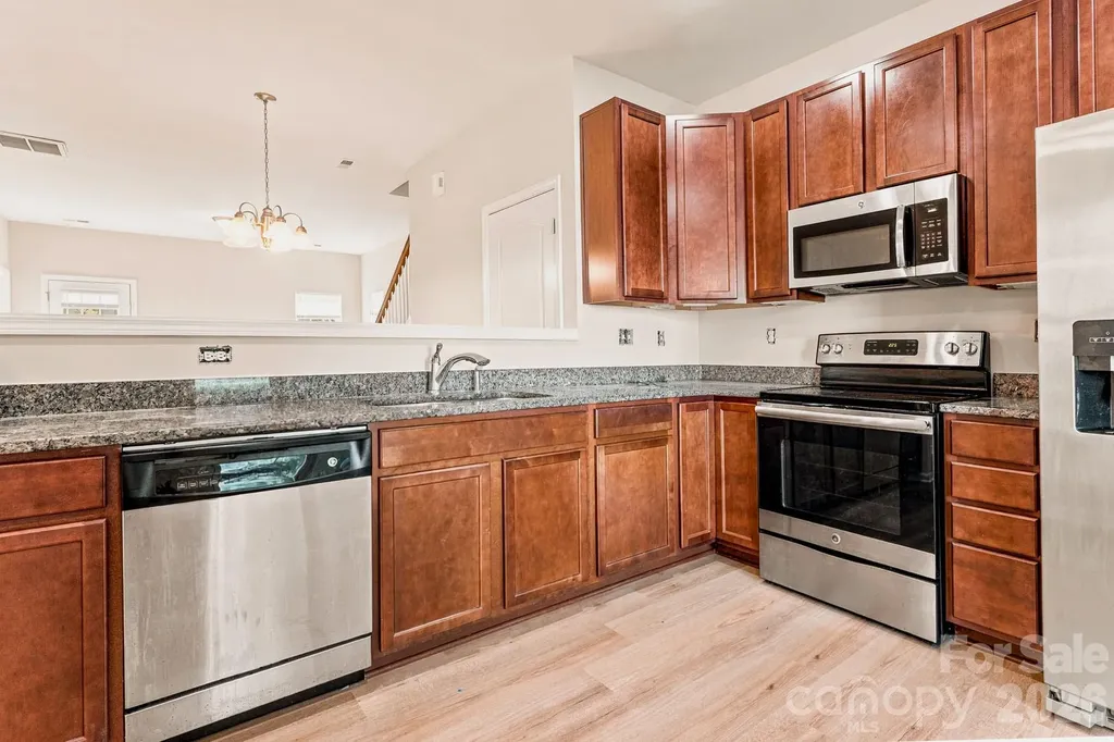10308 Cloyne Court Charlotte NC 28213