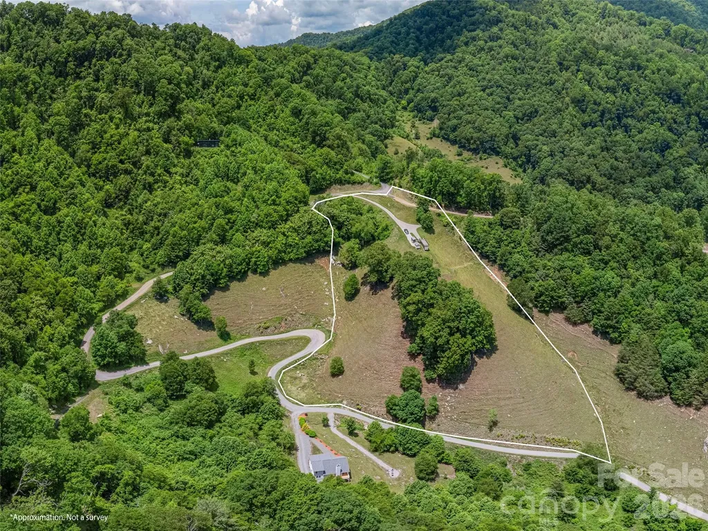 1200 Clark Road Clyde NC 28721