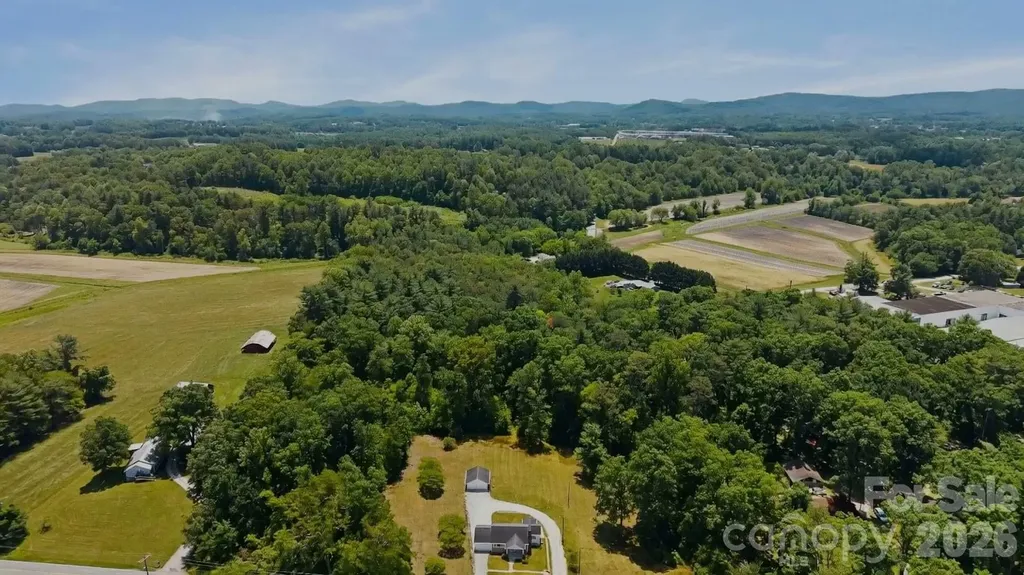 Hendersonville NC, 1230 Dana Road
