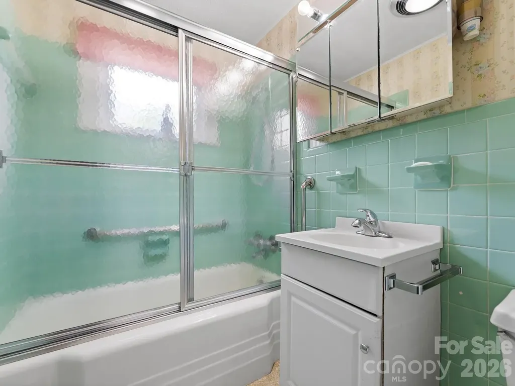 1230 Dana Road Hendersonville NC 28792