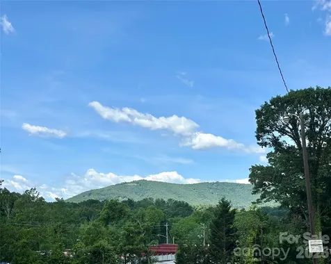 25 Oak Hill Drive Asheville NC 28806