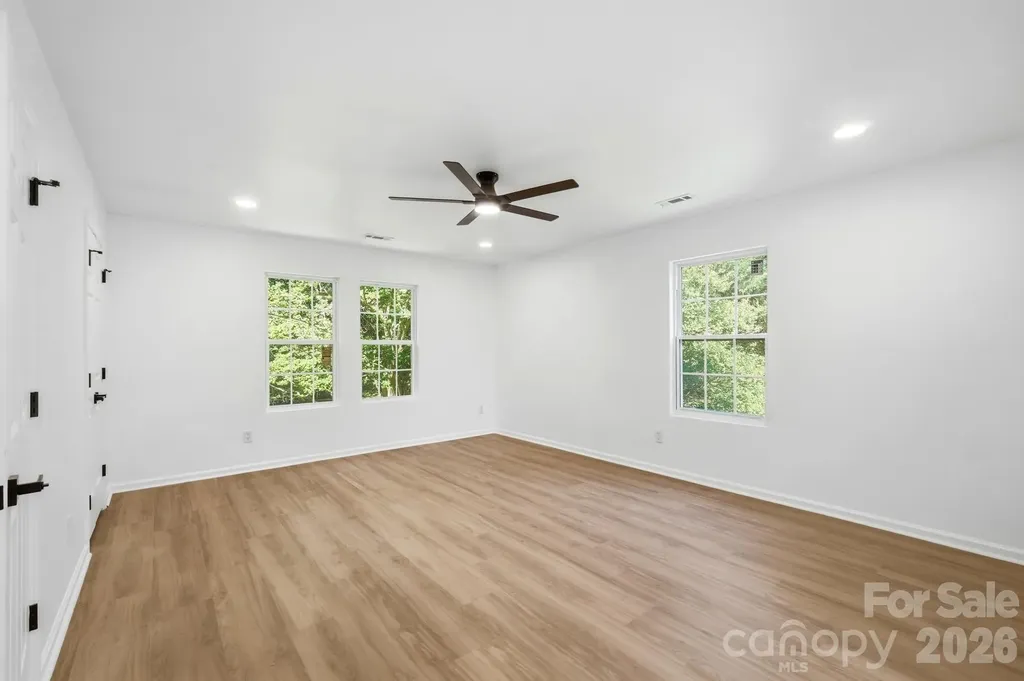 6102 Garamond Court Charlotte NC 28270