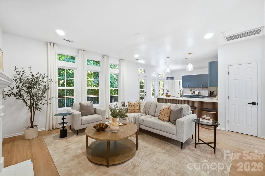 6102 Garamond Court Charlotte NC 28270