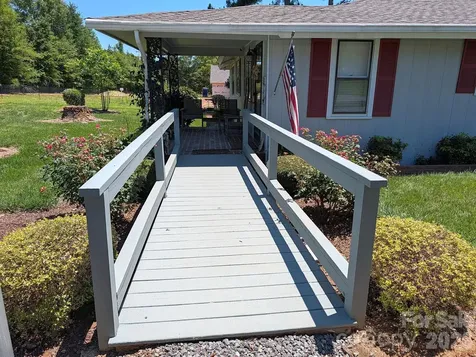 4053 Roddey Road Catawba SC 29704