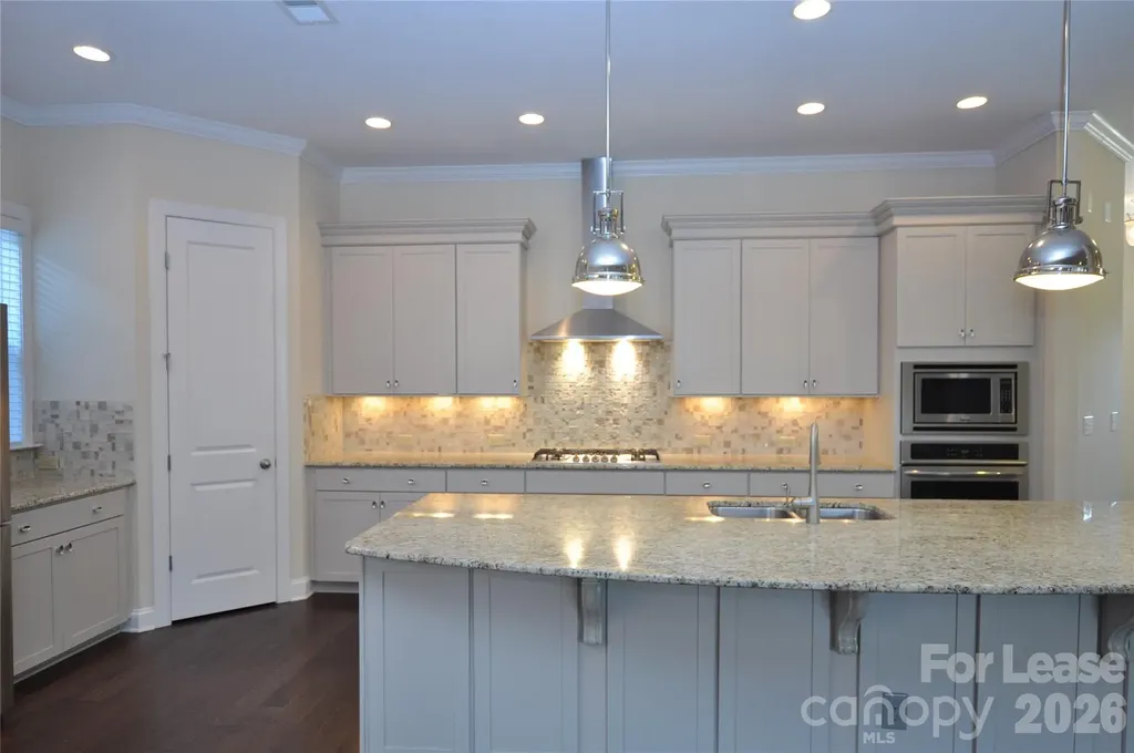 4909 Providence Country Club Drive Charlotte NC 28277