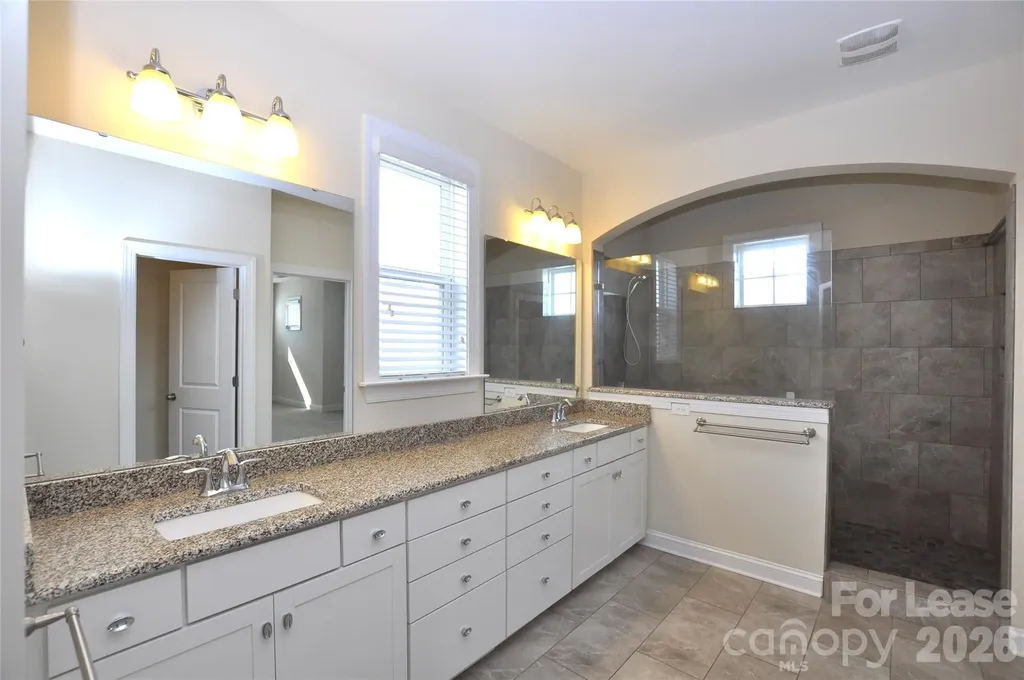 4909 Providence Country Club Drive Charlotte NC 28277