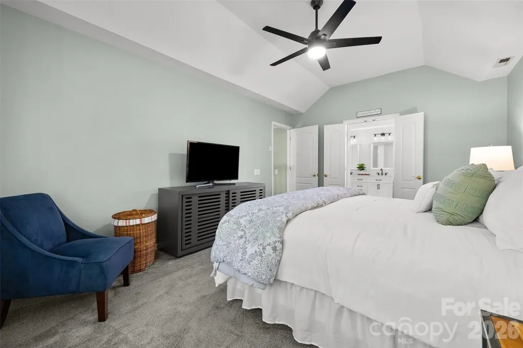 2733 Providence Spring Lane Charlotte NC 28270