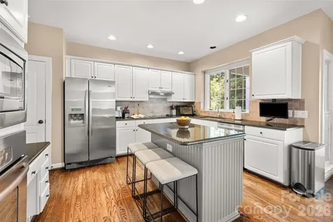 2733 Providence Spring Lane Charlotte NC 28270