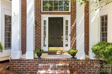 2733 Providence Spring Lane Charlotte NC 28270