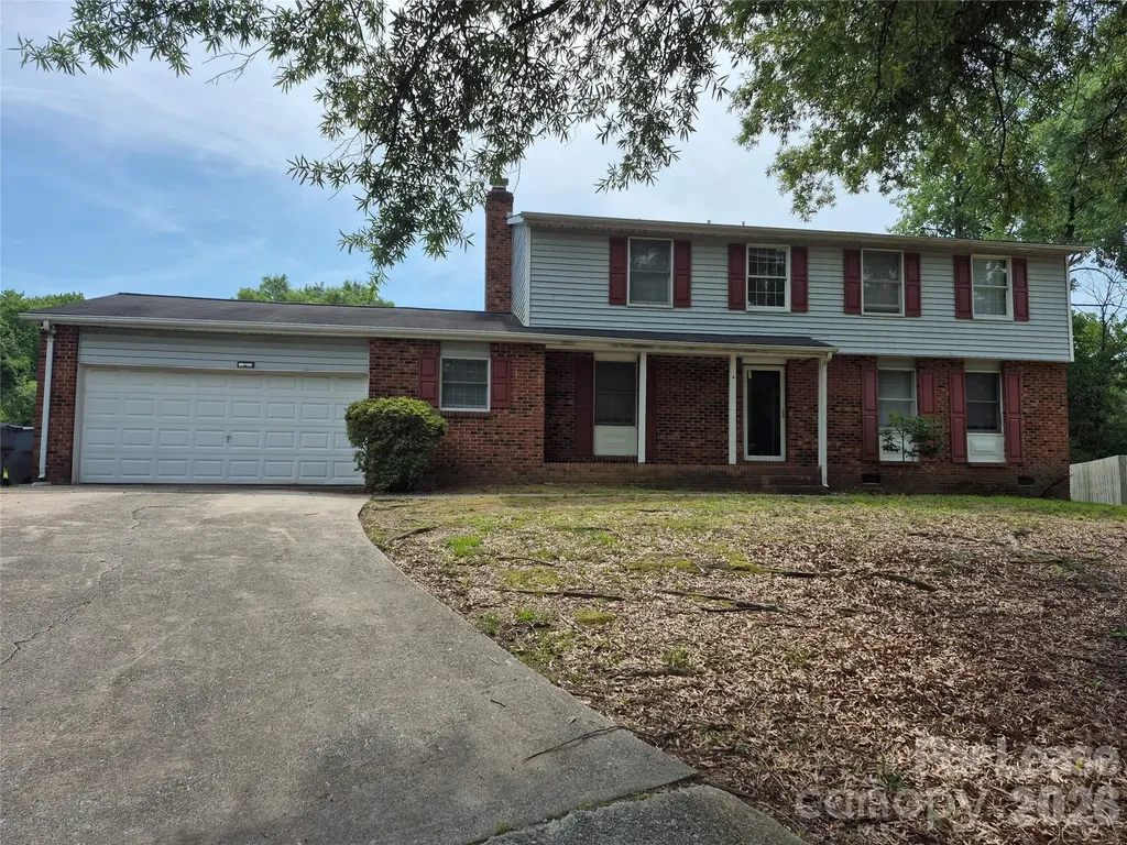 8205 Eveningwood Court Charlotte NC 28226