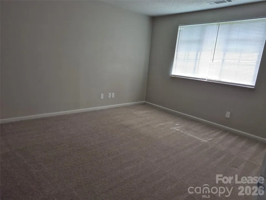 8205 Eveningwood Court Charlotte NC 28226