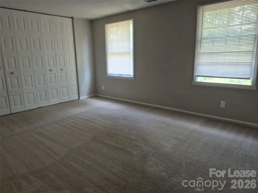 8205 Eveningwood Court Charlotte NC 28226