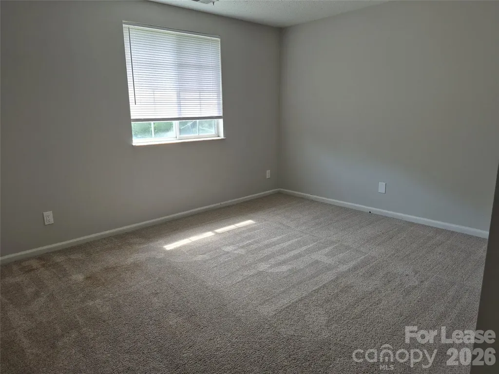 8205 Eveningwood Court Charlotte NC 28226