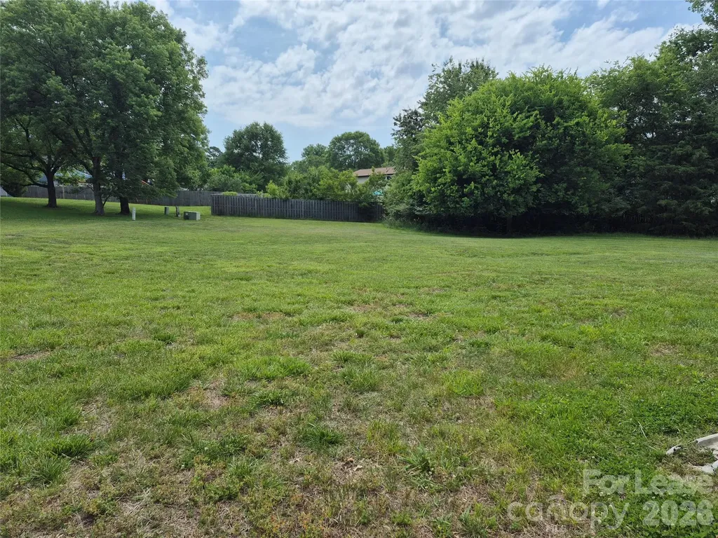 8205 Eveningwood Court Charlotte NC 28226