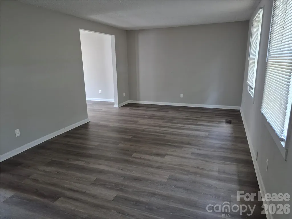 8205 Eveningwood Court Charlotte NC 28226