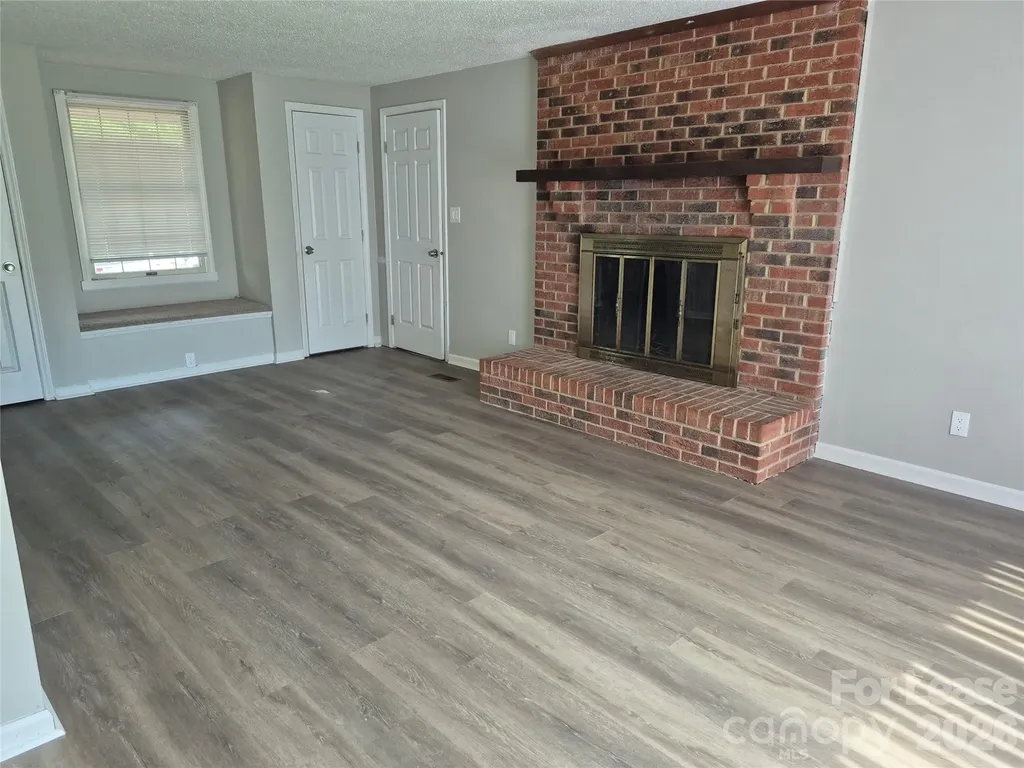 8205 Eveningwood Court Charlotte NC 28226