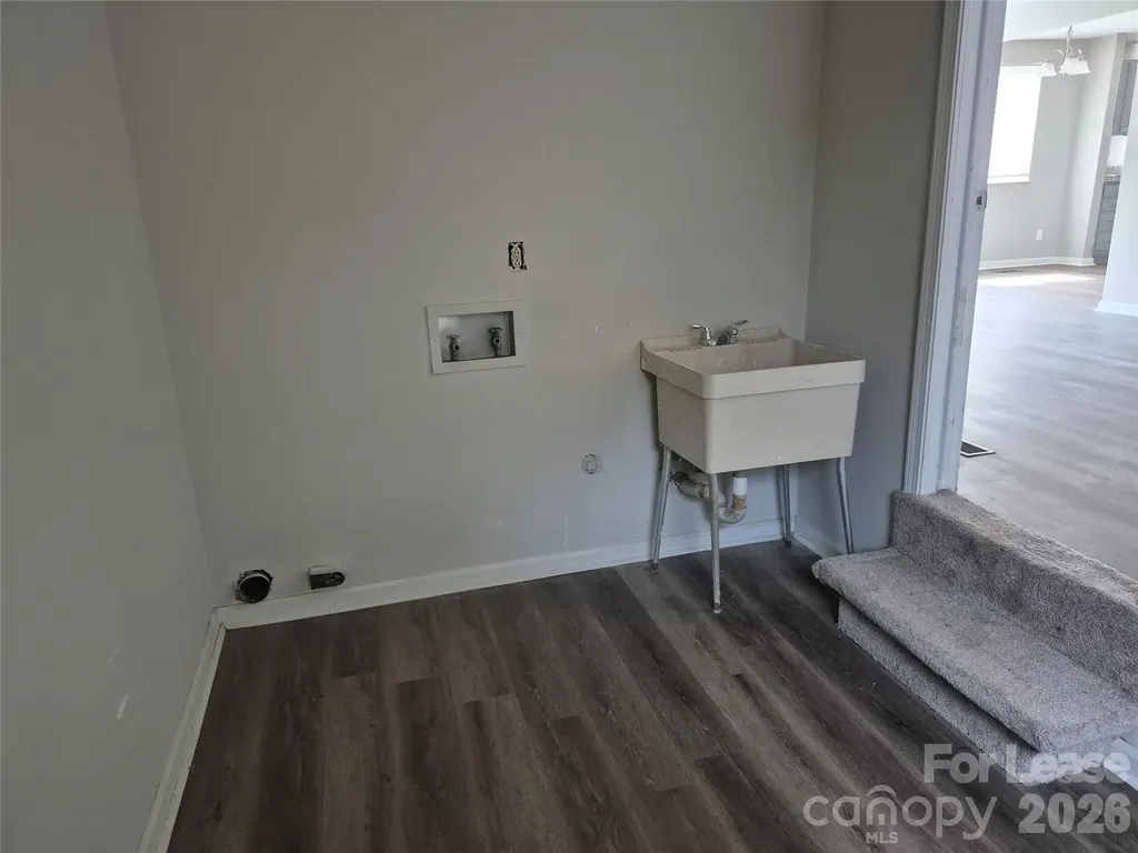 8205 Eveningwood Court Charlotte NC 28226