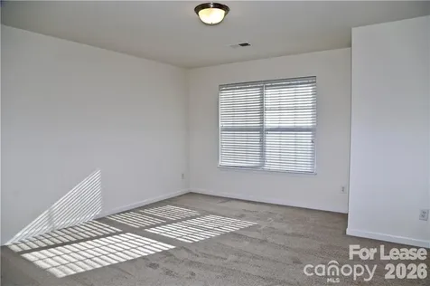 8727 Wandering Creek Way Charlotte NC 28227