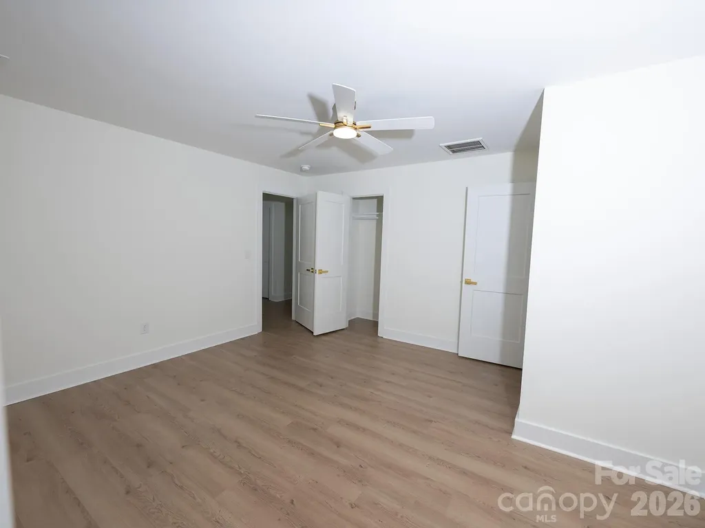 5306 Wales Street Charlotte NC 28269