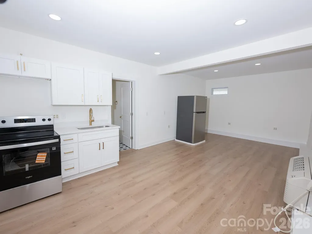 5306 Wales Street Charlotte NC 28269