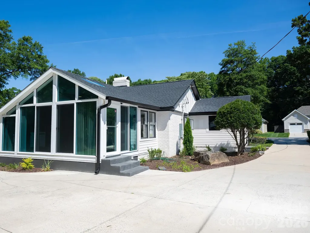 5306 Wales Street Charlotte NC 28269