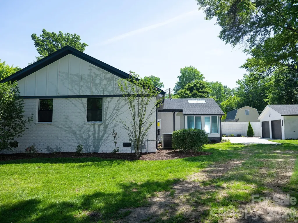 5306 Wales Street Charlotte NC 28269
