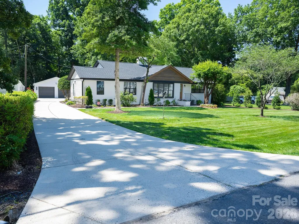 5306 Wales Street Charlotte NC 28269
