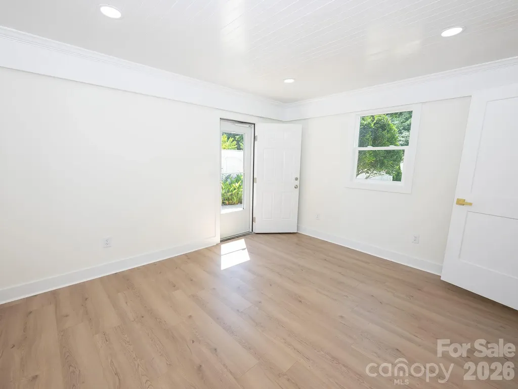 5306 Wales Street Charlotte NC 28269