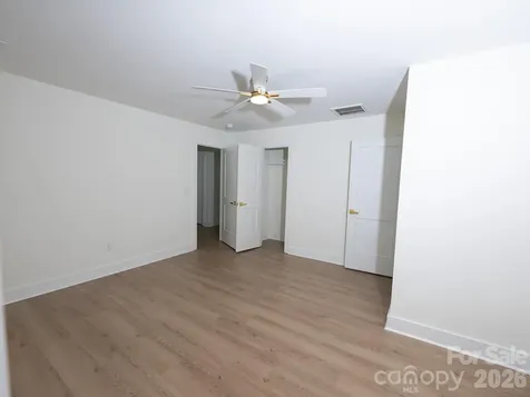 5306 Wales Street Charlotte NC 28269