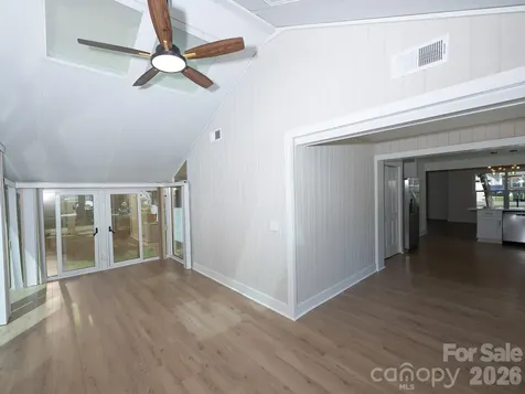 5306 Wales Street Charlotte NC 28269