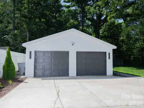 5306 Wales Street Charlotte NC 28269