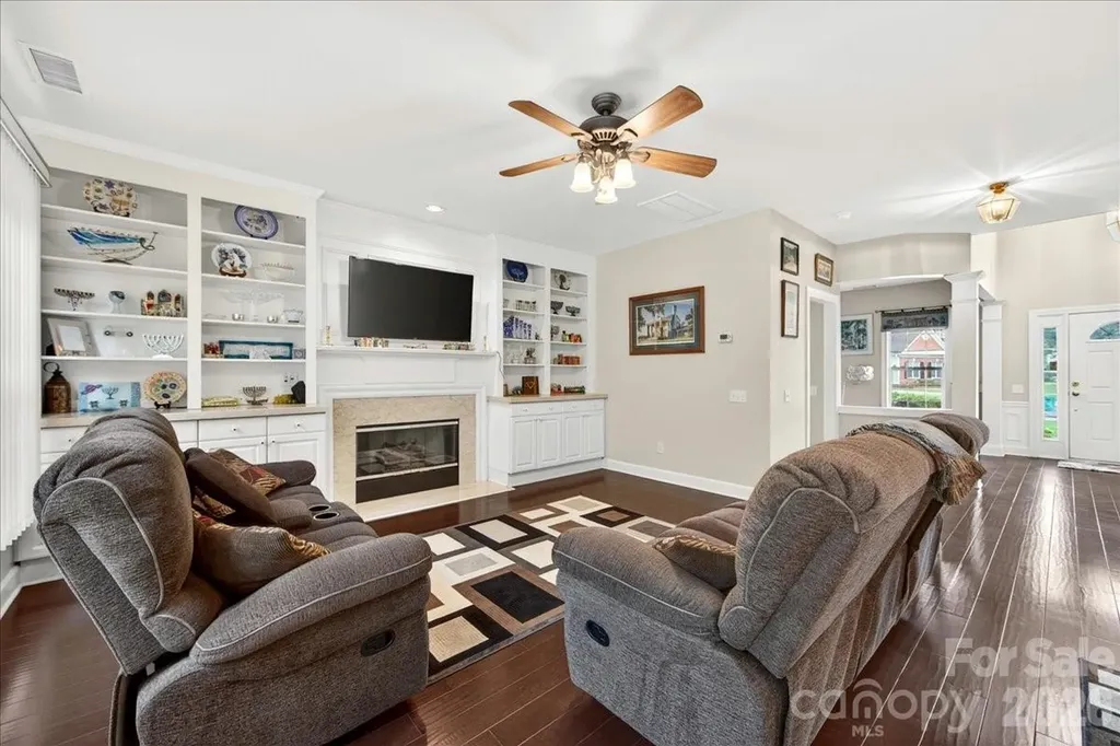 10604 Knight Castle Drive Charlotte NC 28277