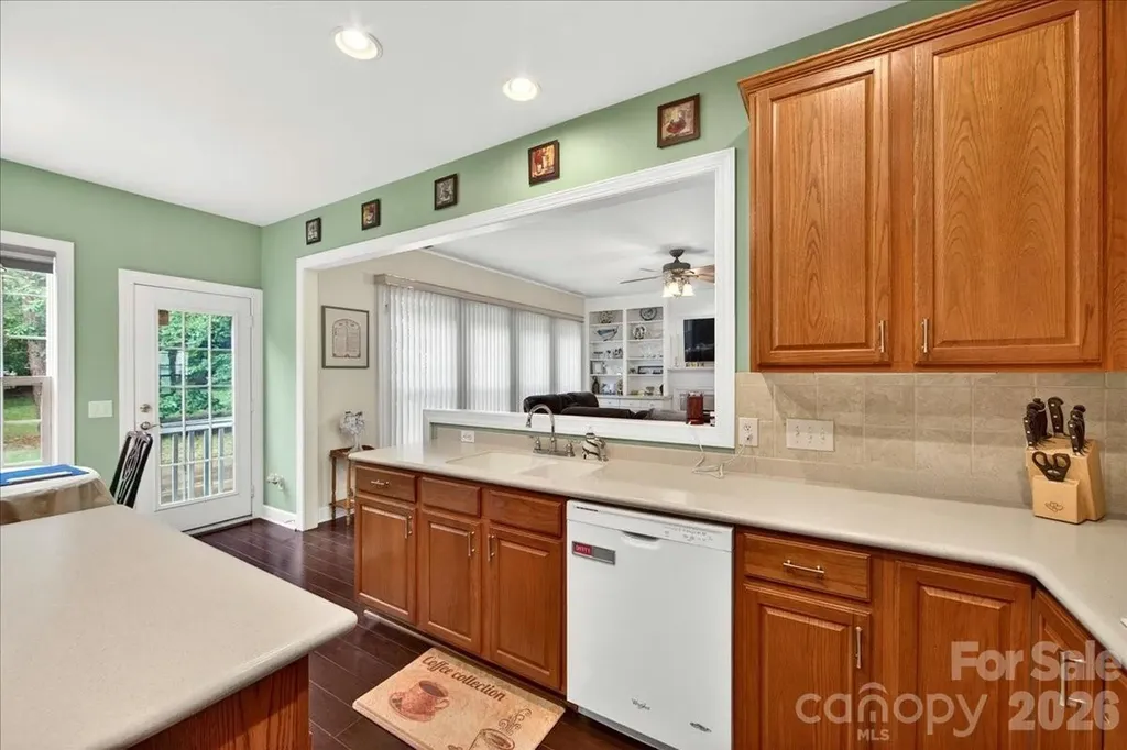 10604 Knight Castle Drive Charlotte NC 28277