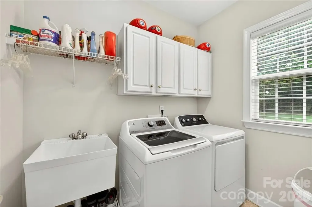 10604 Knight Castle Drive Charlotte NC 28277