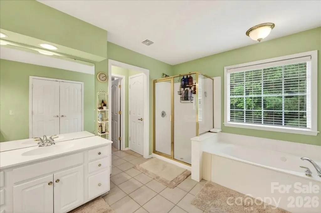 10604 Knight Castle Drive Charlotte NC 28277