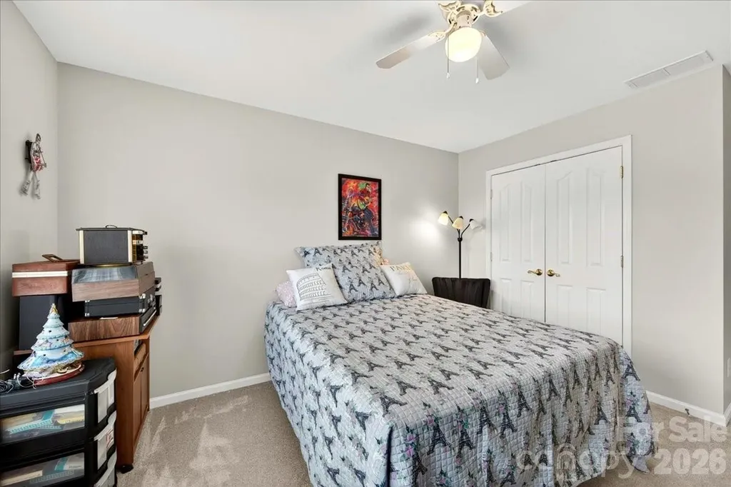 10604 Knight Castle Drive Charlotte NC 28277