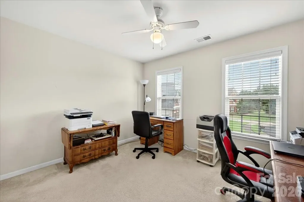 10604 Knight Castle Drive Charlotte NC 28277
