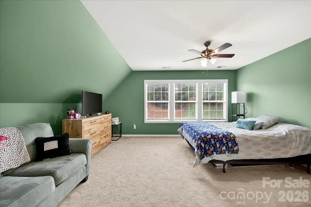 10604 Knight Castle Drive Charlotte NC 28277