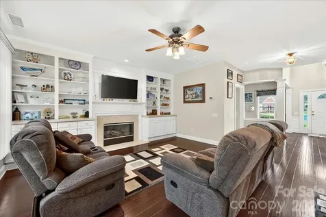 10604 Knight Castle Drive Charlotte NC 28277