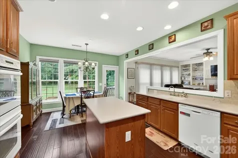 10604 Knight Castle Drive Charlotte NC 28277