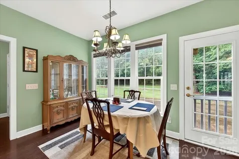 10604 Knight Castle Drive Charlotte NC 28277