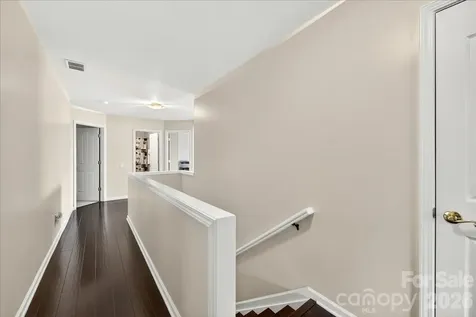 10604 Knight Castle Drive Charlotte NC 28277