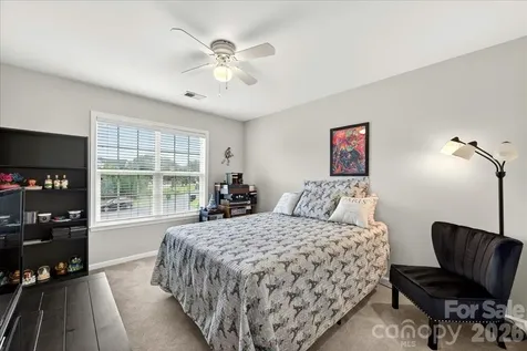 10604 Knight Castle Drive Charlotte NC 28277