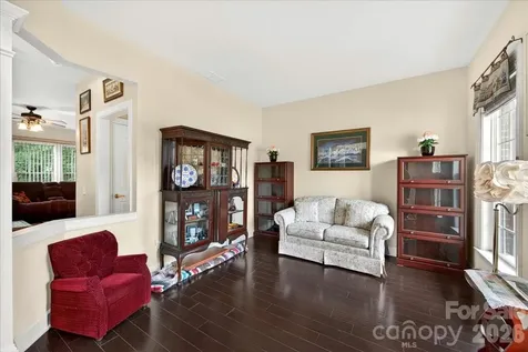 10604 Knight Castle Drive Charlotte NC 28277