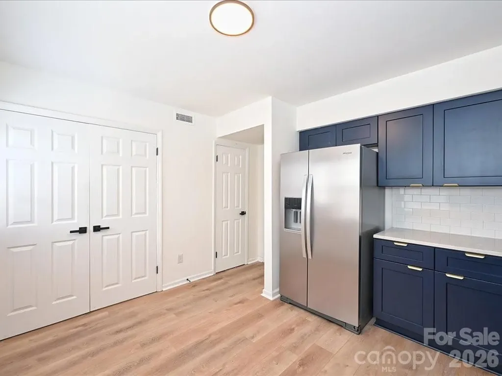 6810 Farmingdale Drive Charlotte NC 28212